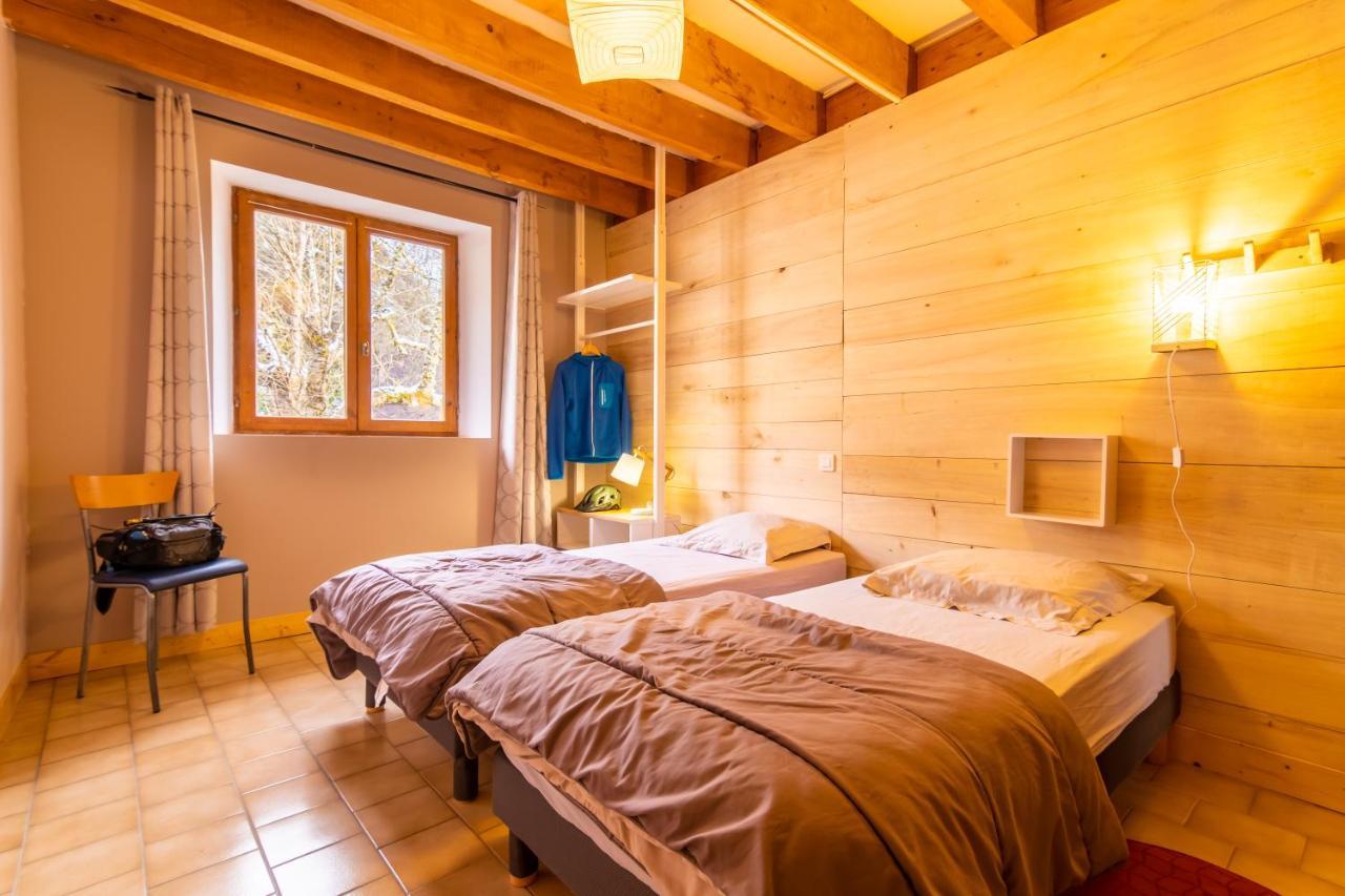 Les Marmottes Pour 12 Avec Bain Nordique Privatif Villa Camous Exterior photo